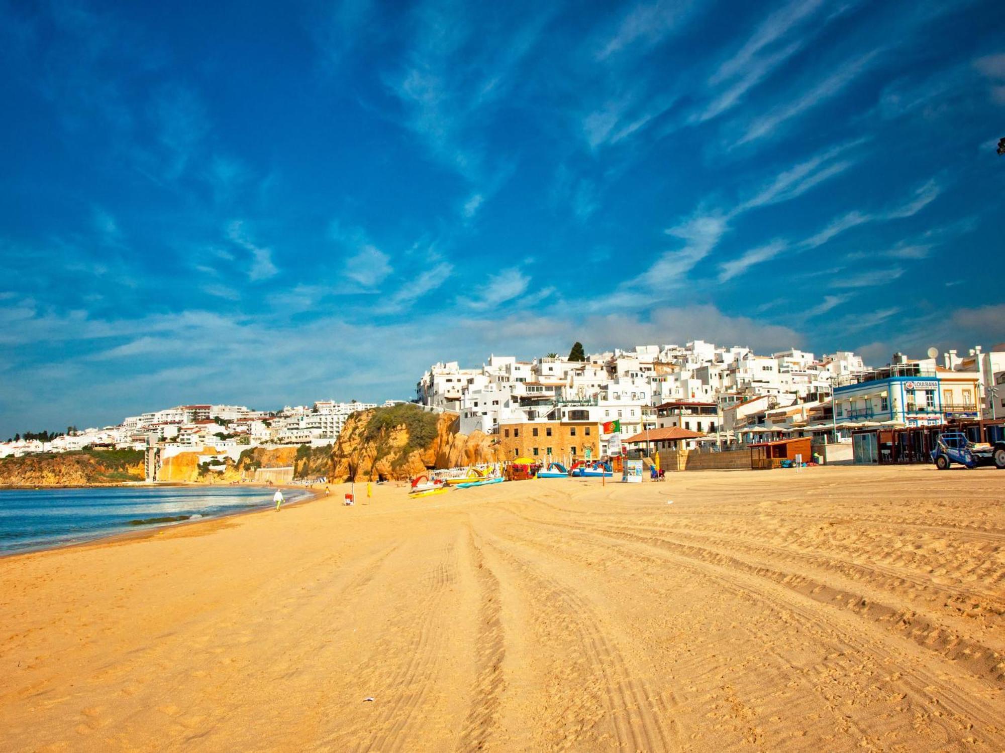 Nanoush By Interhome * Albufeira