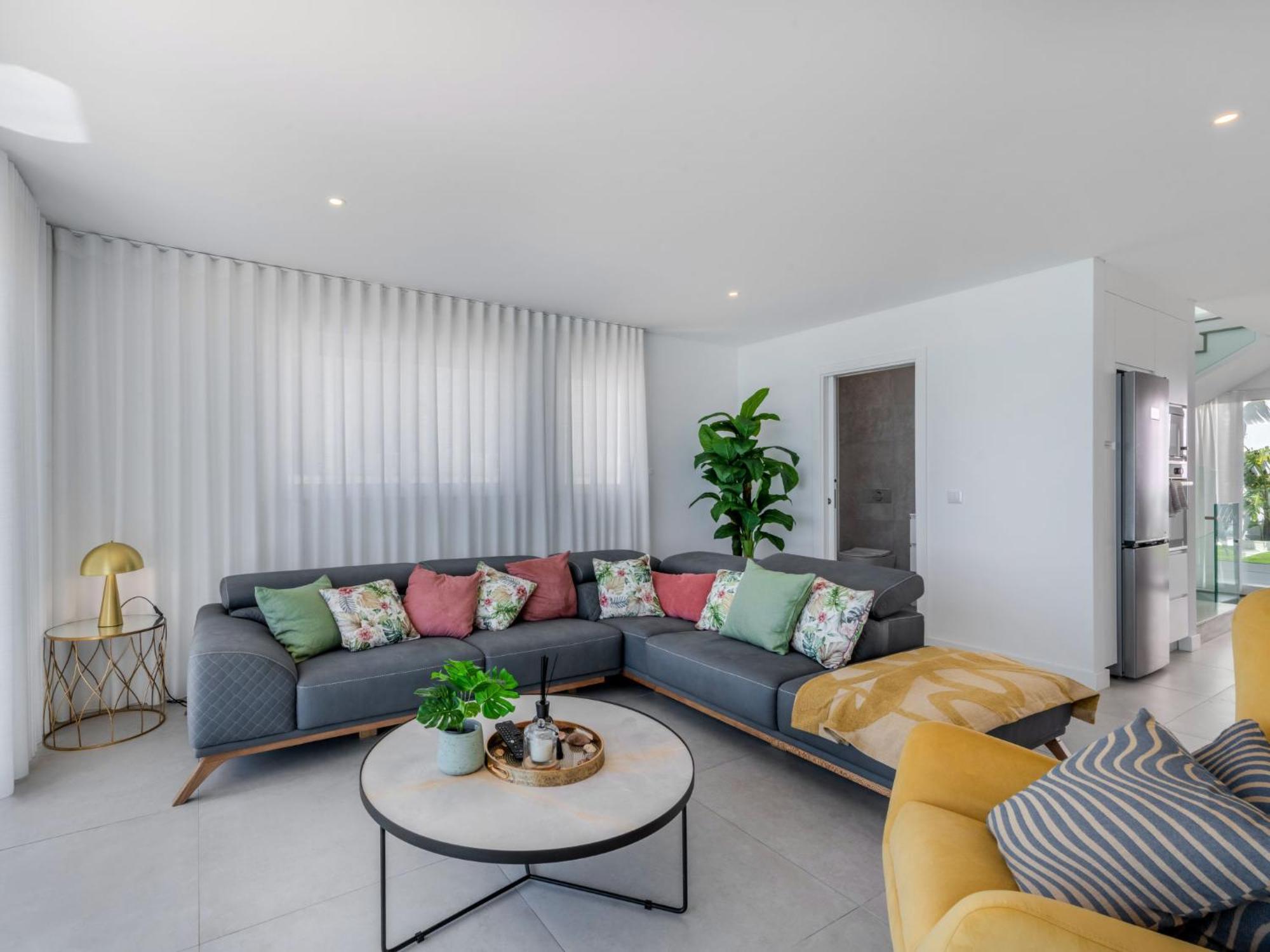 Nanoush By Interhome