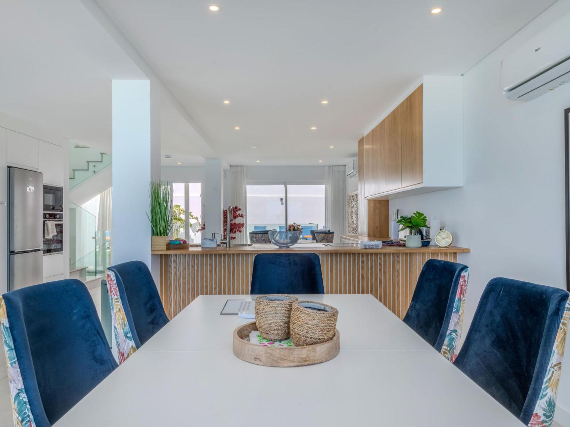 Nanoush By Interhome Albufeira